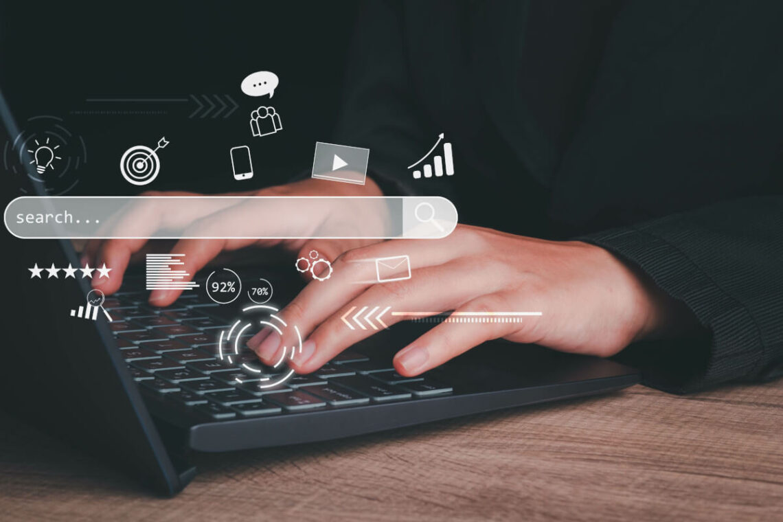 PCを使って仕事をする人