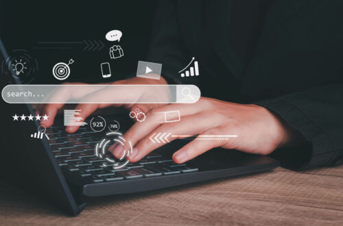 PCを使って仕事をする人