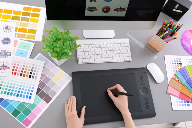 PCを使ってデザインをする人